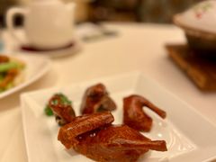 玻璃脆皮乳鸽-利苑酒家(宜安广场店)