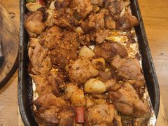 -老东镇啤酒屋海鲜加工·蒸汽海鲜·海鲜烧烤(台东店)