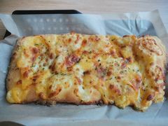 芝士火腿满溢包-达美乐比萨(东高地店)