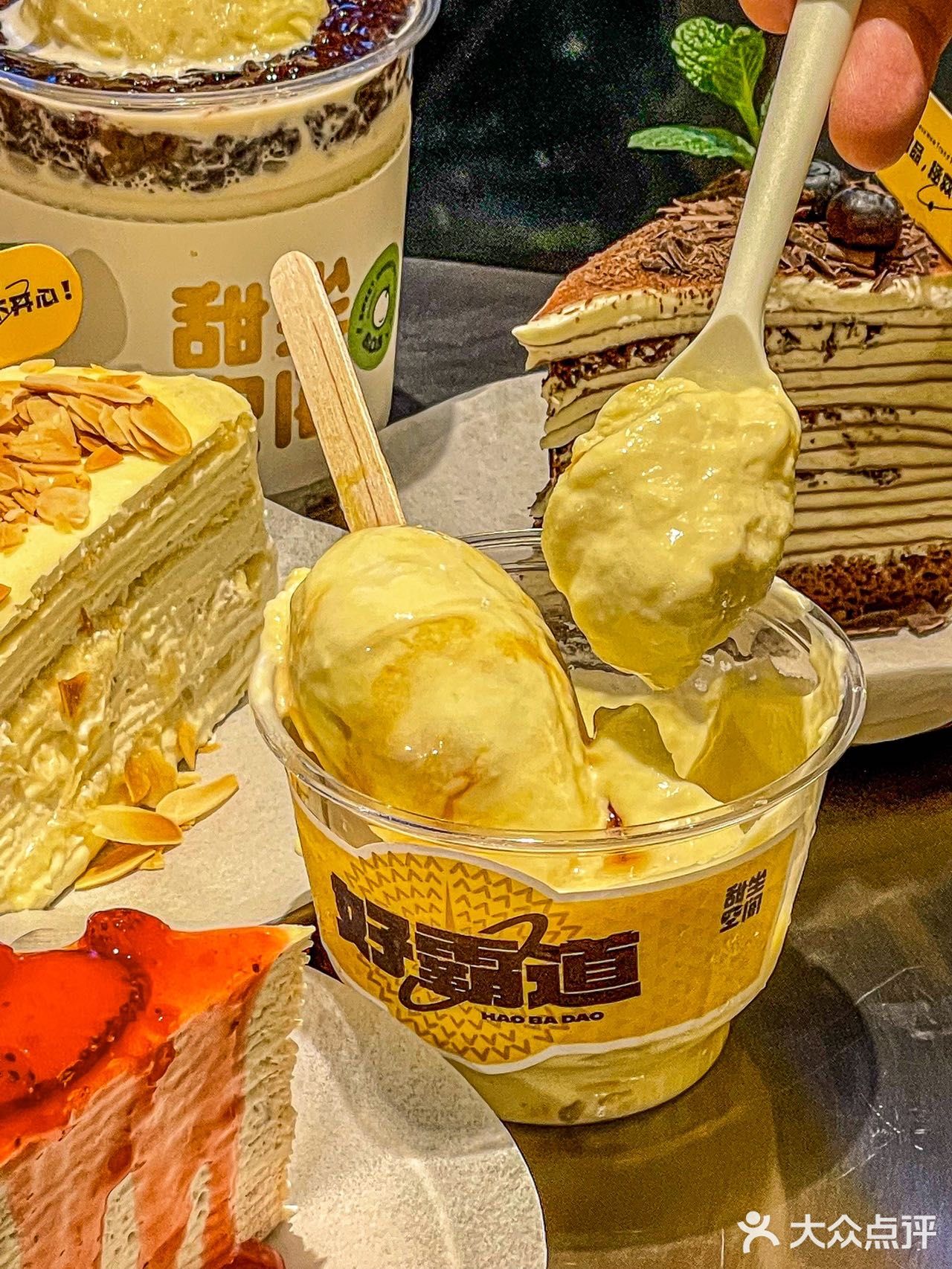 真的超多榴莲！！一整个圈粉的大动作