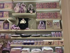-名创优品(山东青岛华润万象城店)