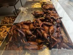 -狗撵鸭(泰山公寓店)