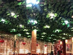 -袁小二大东北铁锅炖(吉祥村总部)