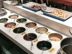 自助调料区-小天鹅火锅·一线江景洪鼎旗舰店(洪崖洞店)