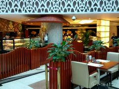 等位区-佛山皇冠假日酒店-西餐厅