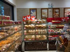 面包甜点陈列柜-味多美(梅陇西路店)