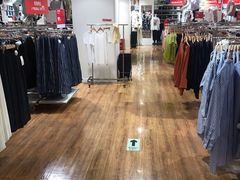-优衣库(哈尔滨中央大街店)