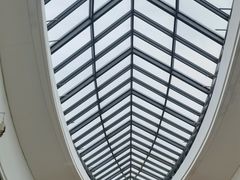 -上海滴水湖皇冠假日酒店