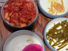 -明洞阿姨·韩式酱蟹烤肉·创意料理(三元桥店)