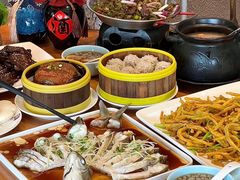 -莲餐厅·湖北菜·潜江小龙虾店(愚园路店)