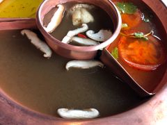 菌王奇香锅-滇釜火锅·能喝汤的火锅(车公庄店)