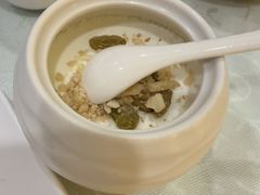 -汗腾格里·风味餐厅(新疆驻京办店)