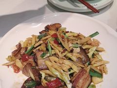 -江城小馆陕南妈妈菜·全球旅行餐厅(钟楼店)