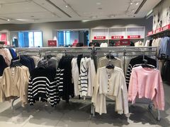 -H&M(鹏欣水游城店)