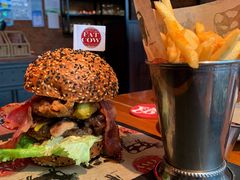 -FAT COW(虹梅路店)