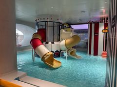 -涨巢·潮玩水疗局