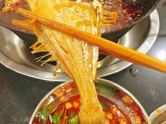 -鸿顺老铁锅美蛙鱼府(解放碑店)