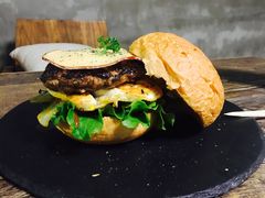 -HIGH FIVE哈福手工汉堡(桂林路店)