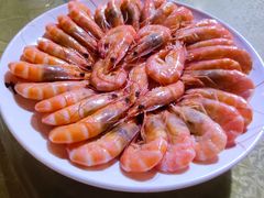 -三亚火车头万人海鲜广场