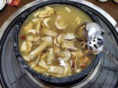 -峰瑞藏地美食·石锅鸡·牦牛肉(大昭寺品牌店)