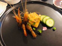 秘制醉大虾拼香椿豆腐-天伦里餐厅(绿城桃花源店)