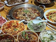 -大众跷脚牛肉馆·非遗传承单位(峨眉山店)
