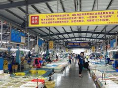 -霞涌市场海鲜摆卖区