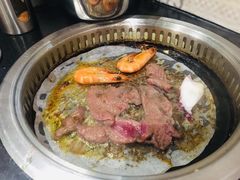 -钱小主·自助回旋烤肉火锅餐厅(东方新天地店)