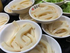 -八一路好吃街(雨田商务大厦店)