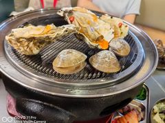 -围炉肉舍•炭烤活鳗•丹东海鲜烤肉(步行街店)