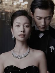 -至臻微拉婚纱摄影