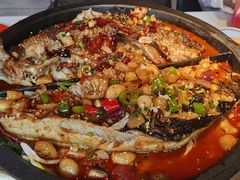 -鸣记脆皮烤鱼·海鲜烤鱼(三八广场店)