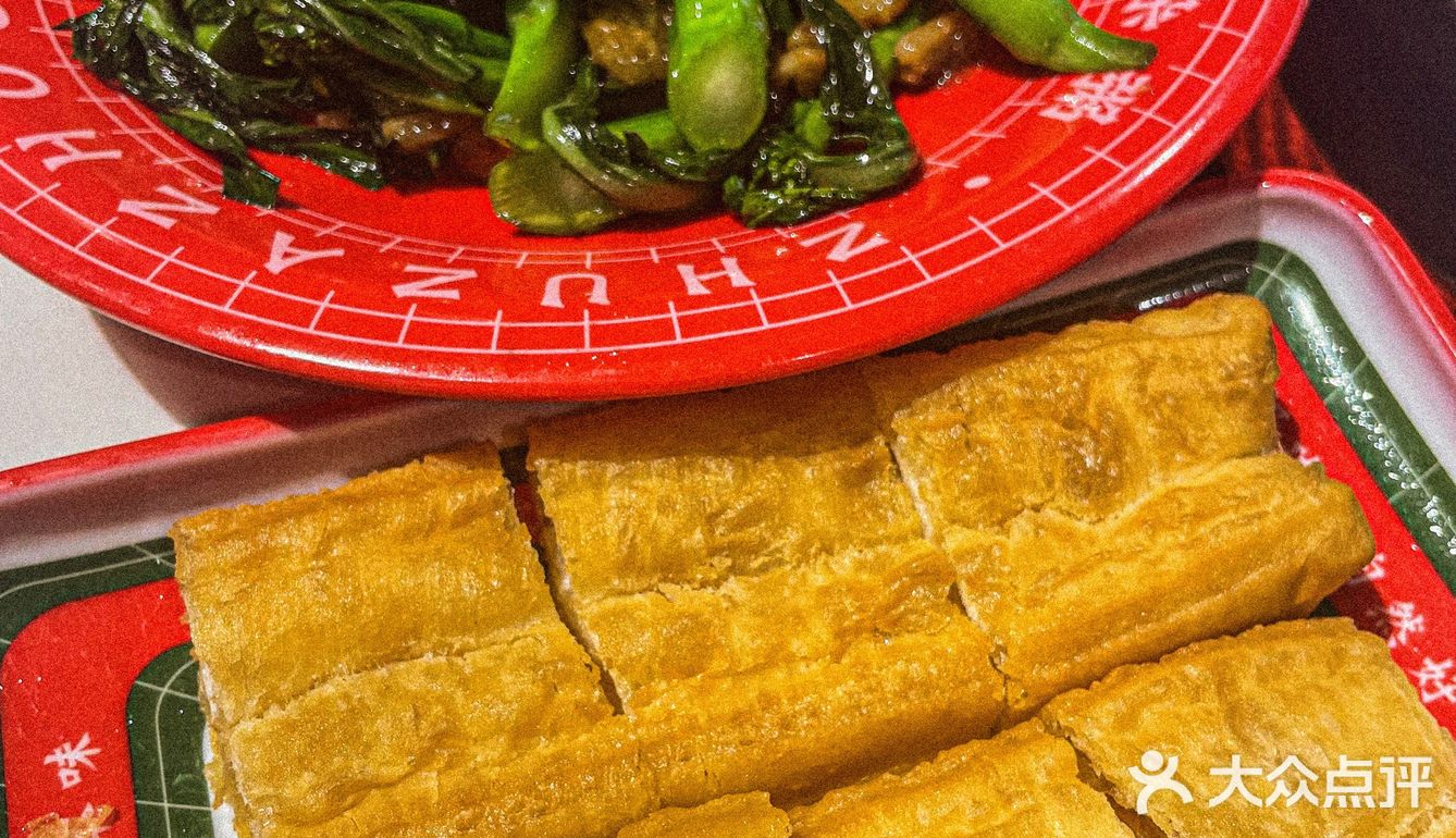 广州秋冬绝配l欧记猪杂粥