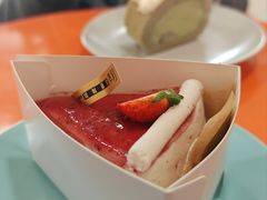 -卷们·现制生日蛋糕·蓝风车动物奶油(金源店)