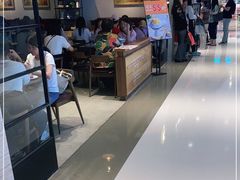 -白玉兰食品甜凤店(合生汇店)