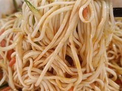 -牛一嘴·兰州牛肉面·大盘鸡(财富中心店)