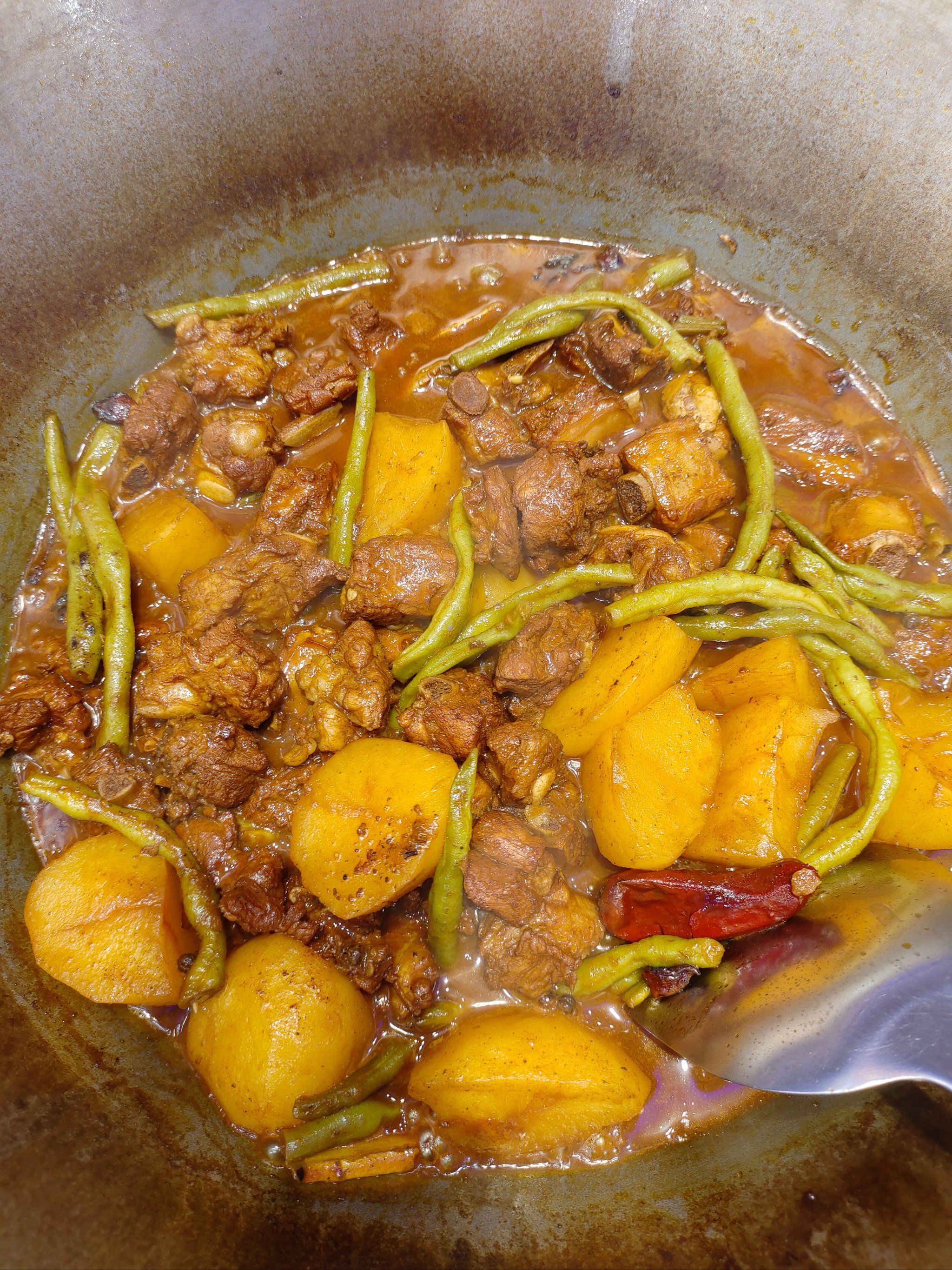 山河屯铁锅炖十里堡店之铁锅炖排骨美食体验