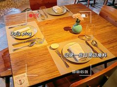-Carbon莫卡哆·意大利复古集市餐厅(杭州大厦店)