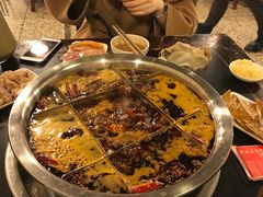 -邓莽子老火锅(中兴路总店)