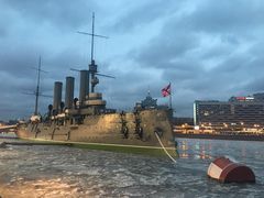 -阿芙乐尔号巡洋舰