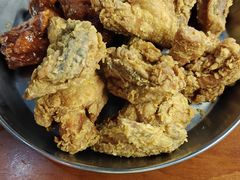 -BHC炸鸡(明洞总店)