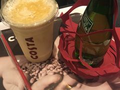 巴黎水-COSTA COFFEE(上海月星环球港店)