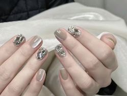 -刘娟美甲沙龙