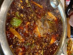 -肖肖酸萝卜鱼火锅(总店)