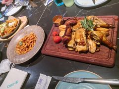 -DEEP·深美式餐吧(五棵松华熙LIVE店)