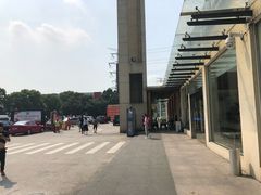 -小昆山服务区-停车场