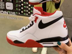 -NIKE上海青浦优选体验店