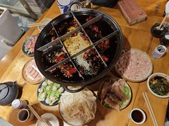 -白乐天毛肚火锅馆(南滨路店)
