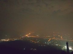 -鬼笑石后山停车场