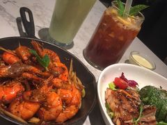 牛油果烤鸡精选沙律配酸奶 汁-卡朋西餐(大信新都汇店)